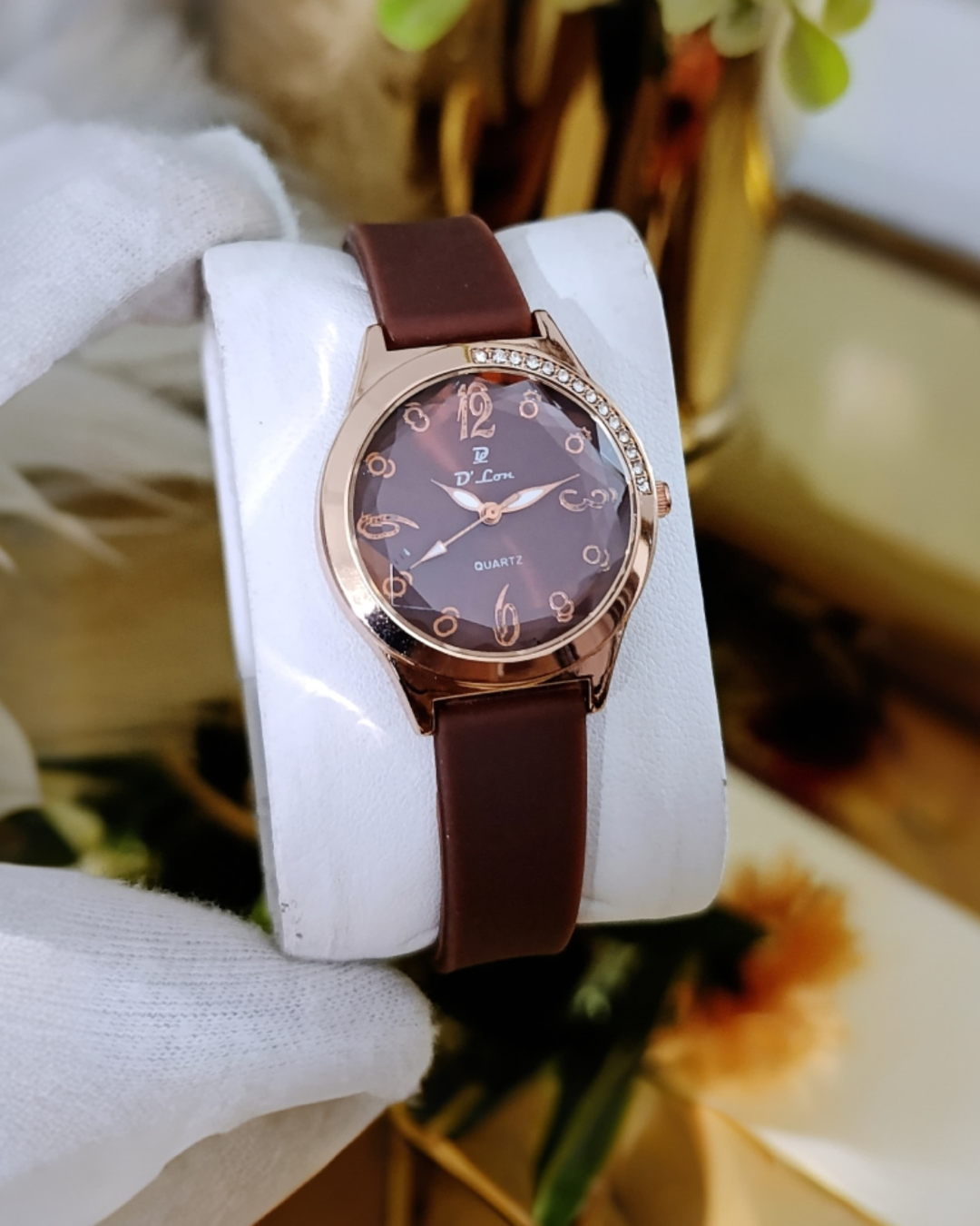 D LON  GIRL'S STRAPS WATCH