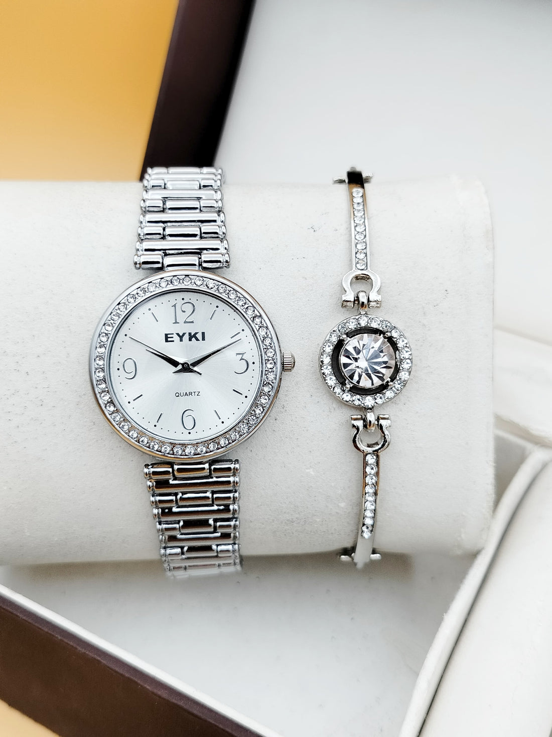 EYKI Ladies Watch + Bracelet gift set