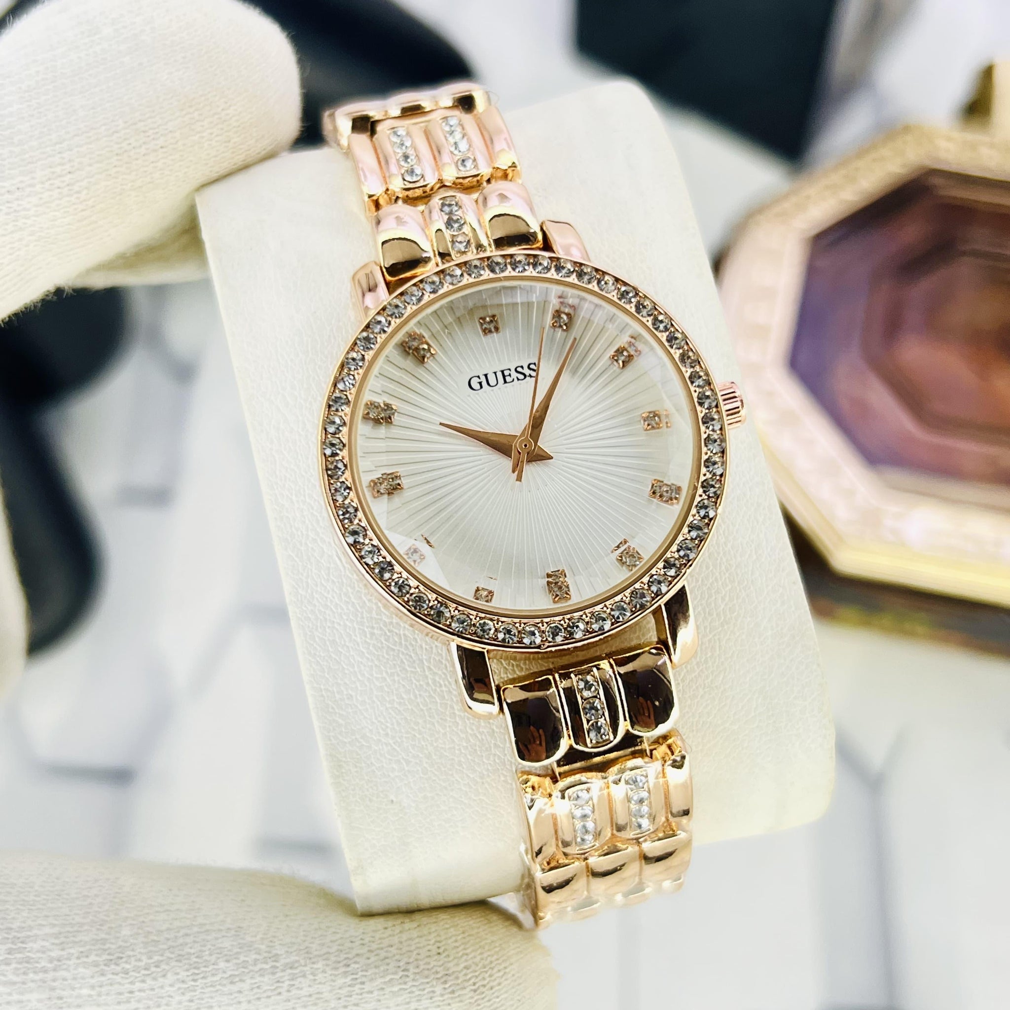 GUESS WOMEN BRAND WATCH