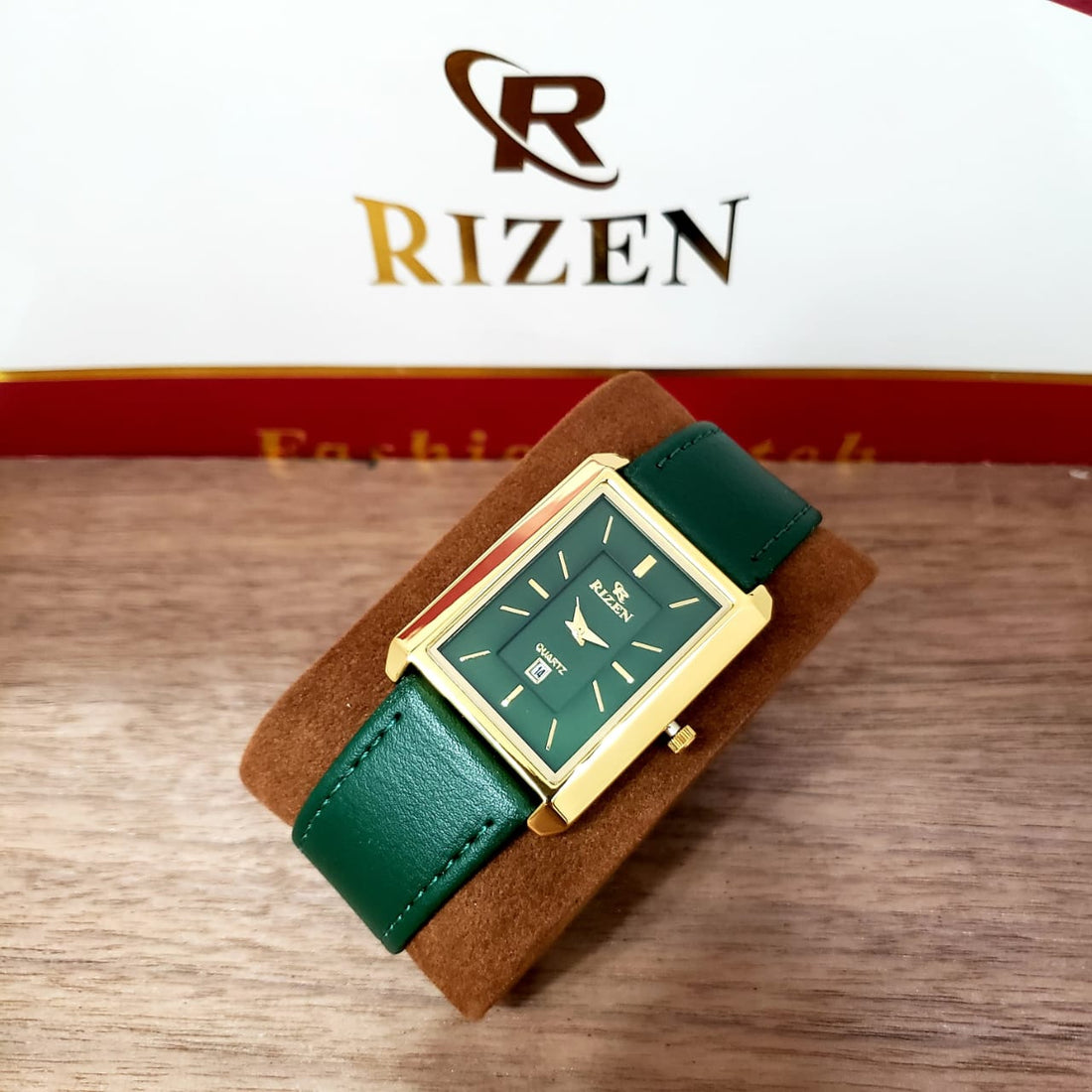 Rizen Tank Royale RZ-746 watch