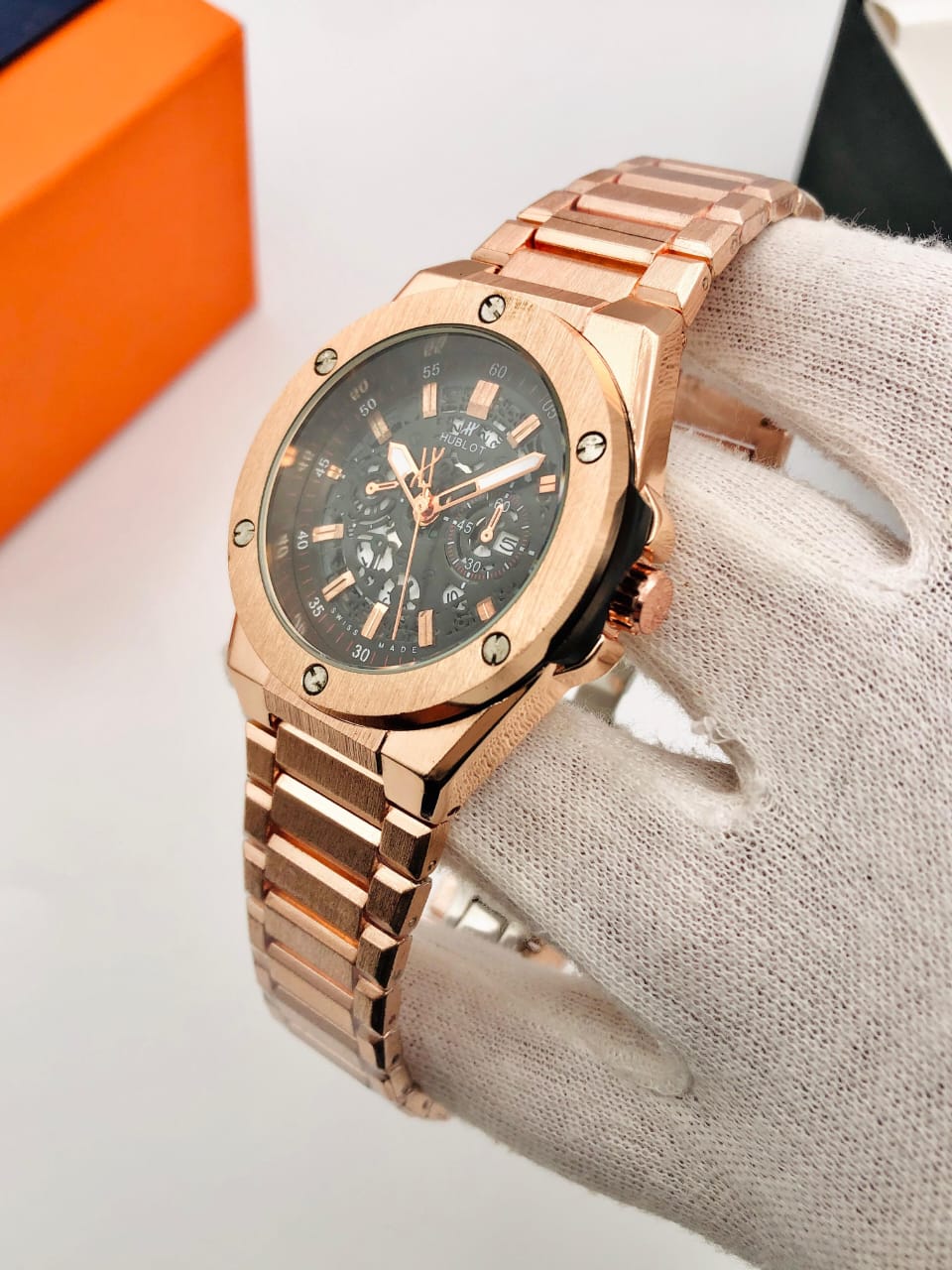HUBLOT MENS STEEL CHAIN WATCH